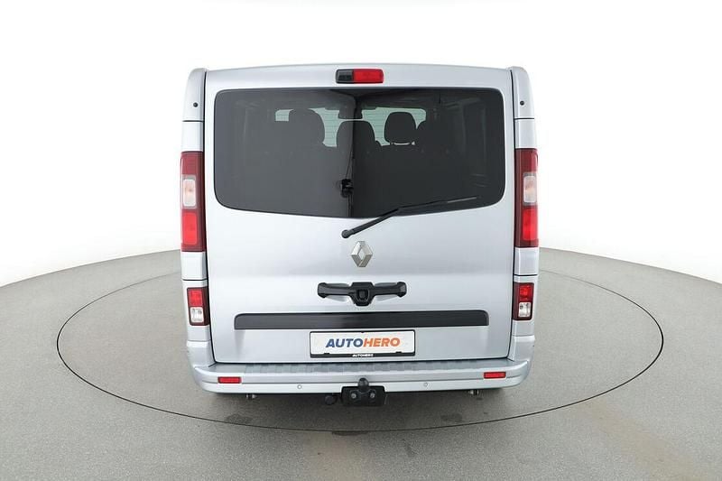Gebraucht Renault Trafic 170 PS (125 kW) 2024 Silber Van / Kleinbus