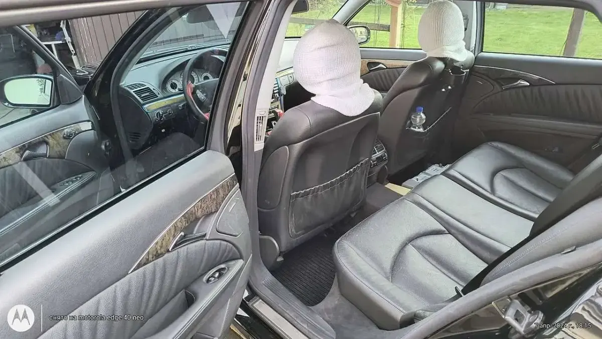 Gebraucht Mercedes E320 Avantgarde 204 PS (150 kW) 2004 Schwarz Kombi
