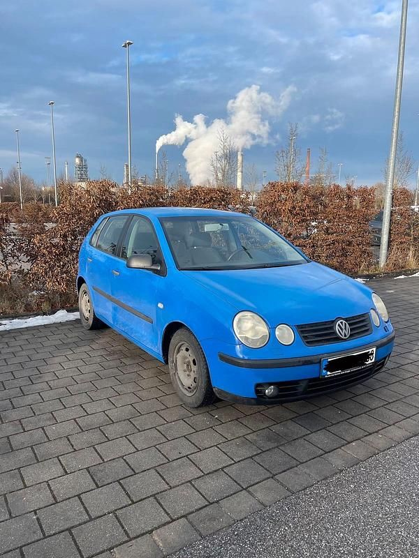 Gebraucht VW Polo 64 PS (47 kW) 2002 Blau Kleinwagen