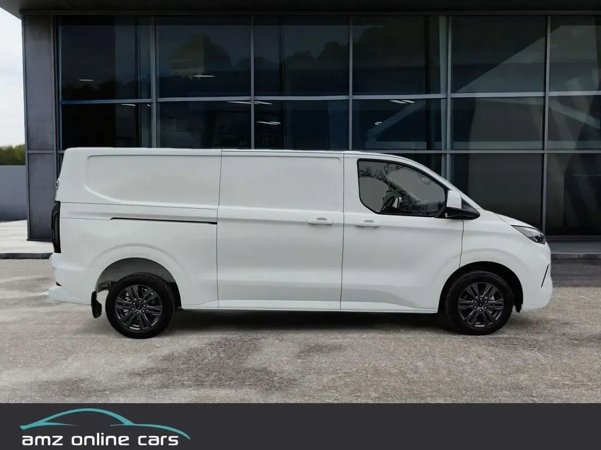 Uusi Ford Transit Custom Limited 170 HP (125 kW) 2026 Valkoinen Sedan
