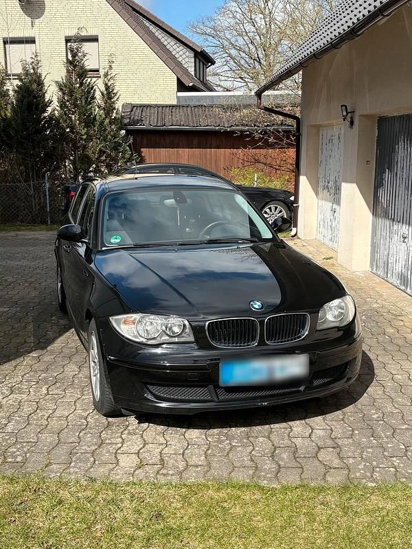 Gebraucht BMW 118 143 PS (105 kW) 2009 Schwarz Kleinwagen