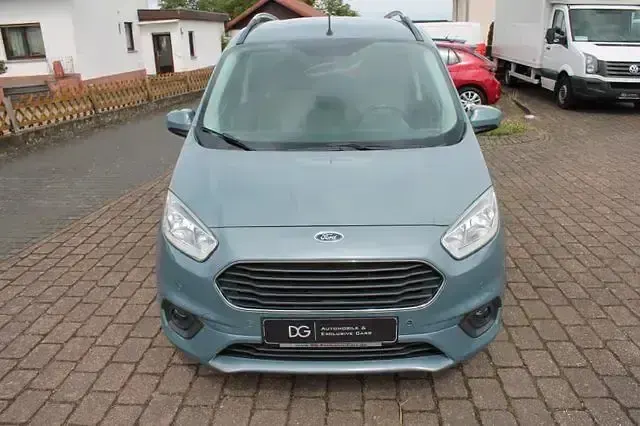 Gebraucht Ford Tourneo Courier Titanium 75 PS (55 kW) 2020 Blau Van / Kleinbus