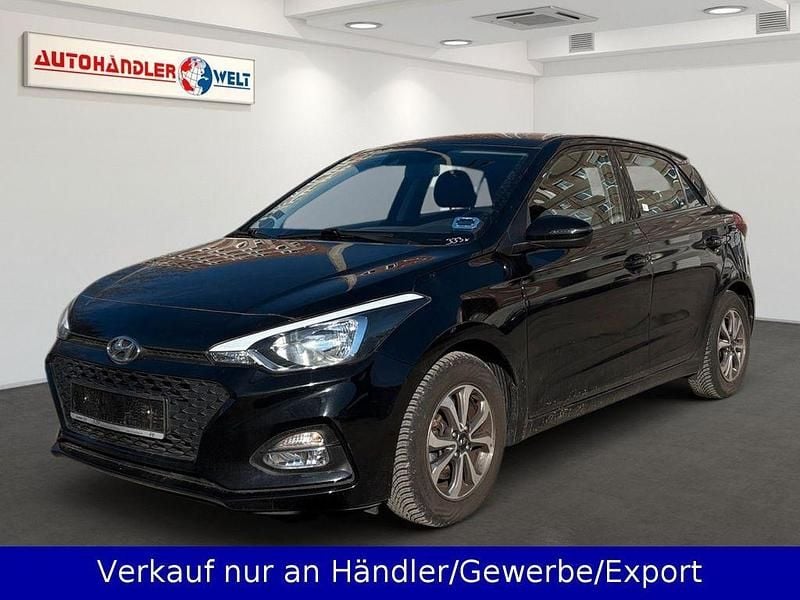 Gebraucht Hyundai i20 101 PS (74 kW) 2018 Schwarz Limousine