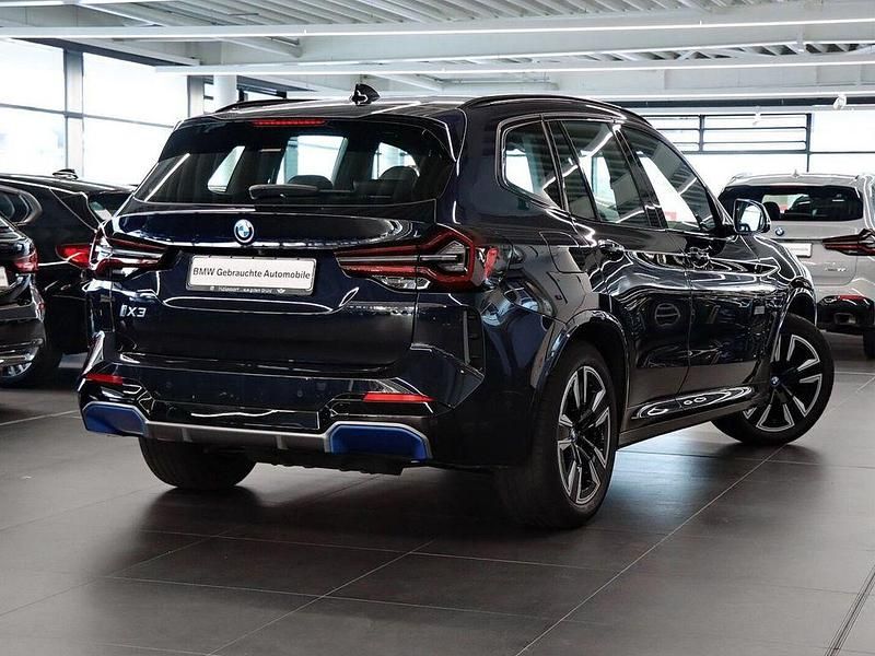 Gebraucht BMW iX3 Shadowline 210 kW (286 PS) 2022 Carbonschwarz SUV