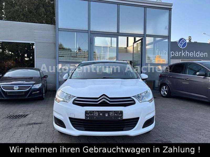 Gebraucht Citroën C4 Attraction 95 PS (69 kW) 2012 Weiß Limousine