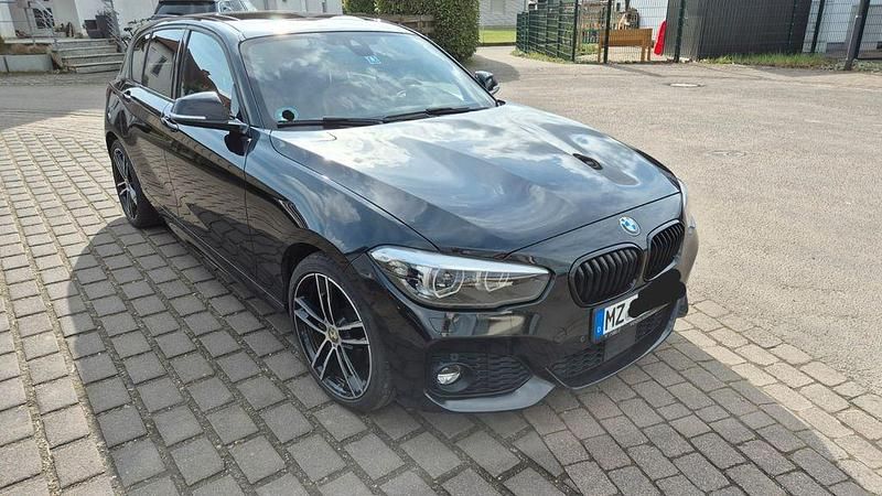Gebraucht BMW 125 M Sport 224 PS (164 kW) 2017 Schwarz Kleinwagen