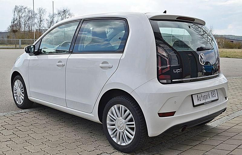 Gebraucht VW up! 90 PS (66 kW) 2018 Weiß Kleinwagen