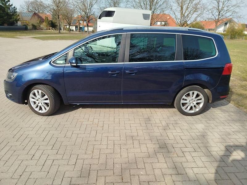 Gebraucht Seat Alhambra 177 PS (130 kW) 2015 Blau Van / Kleinbus