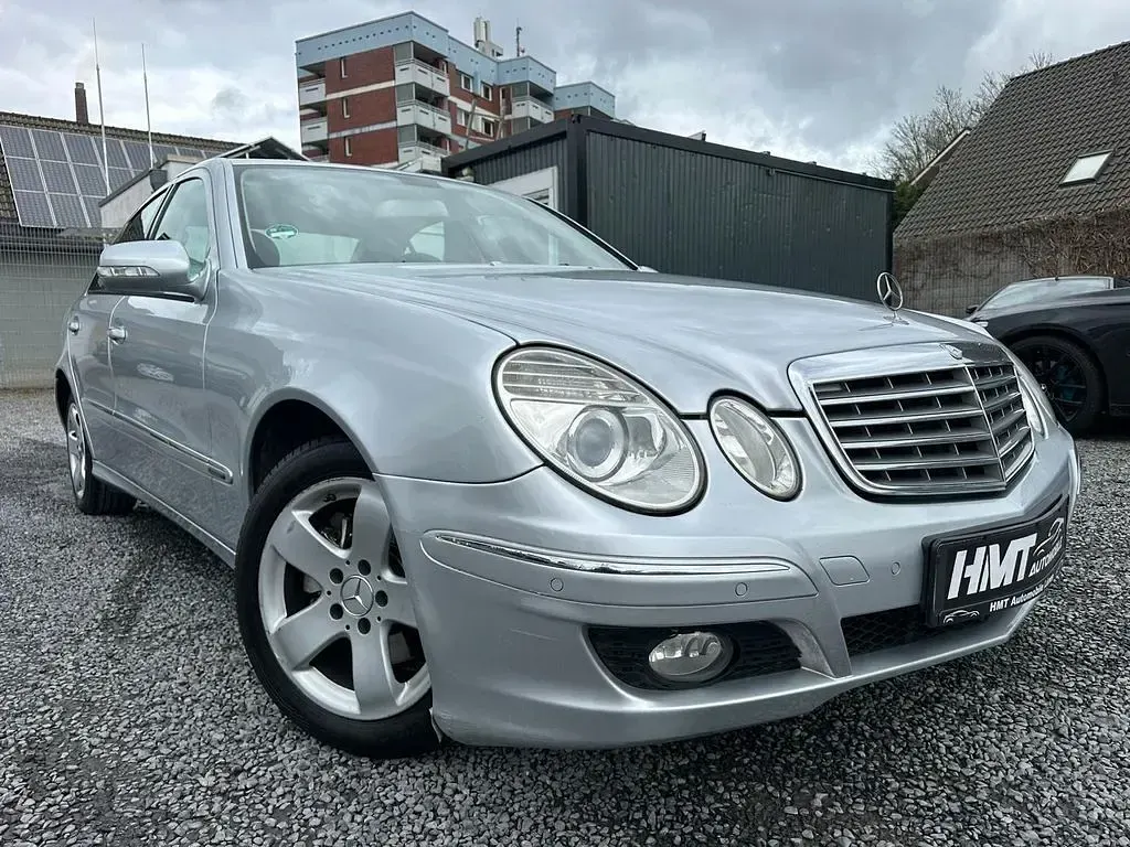 Second-hand Mercedes E200 184 CP (135 kW) 2006 Argintiu Berlinǎ