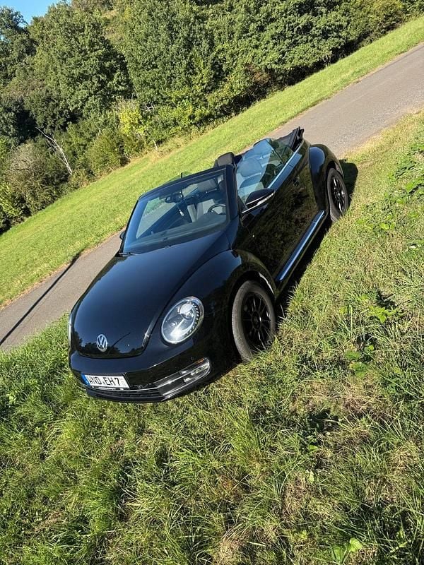 Usata VW Beetle 140 CV (102 kW) 2014 Nero Utilitaria
