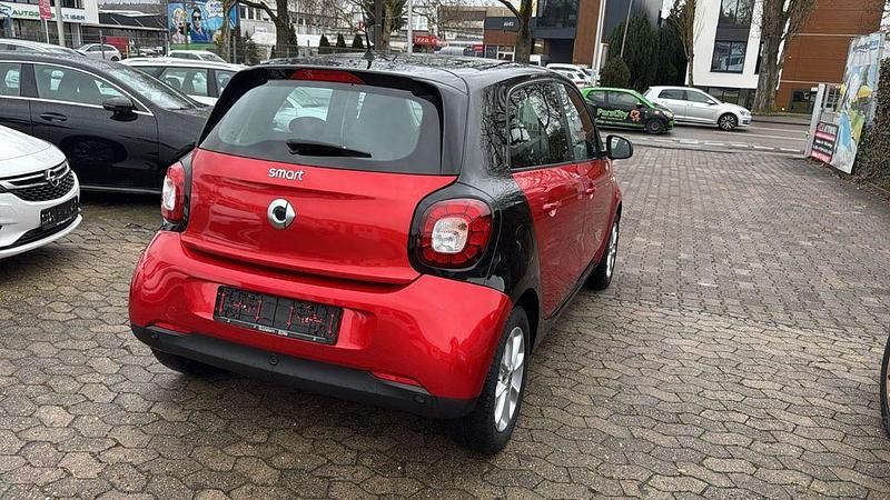 Gebraucht Smart ForFour Basis 90 PS (66 kW) 2019 Schwarz Kleinwagen
