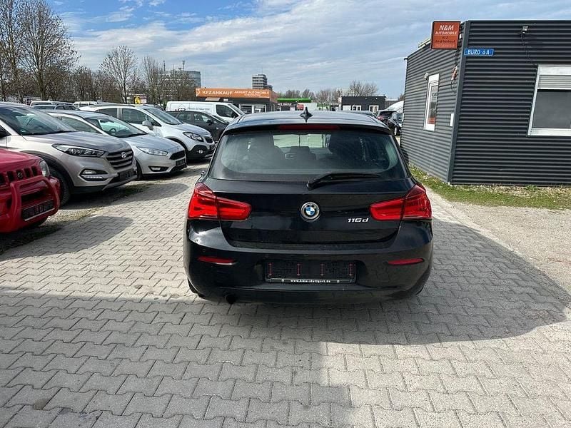 Gebraucht BMW 116 116 PS (85 kW) 2015 Schwarz Kleinwagen
