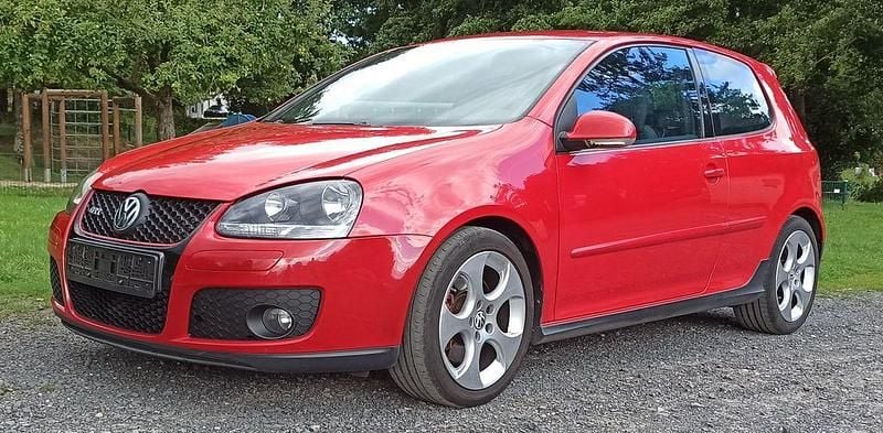 Rot Gebraucht 2005 VW Golf V GTI Limousine | 3.200 € (Guter Preis) - Bild 1/4