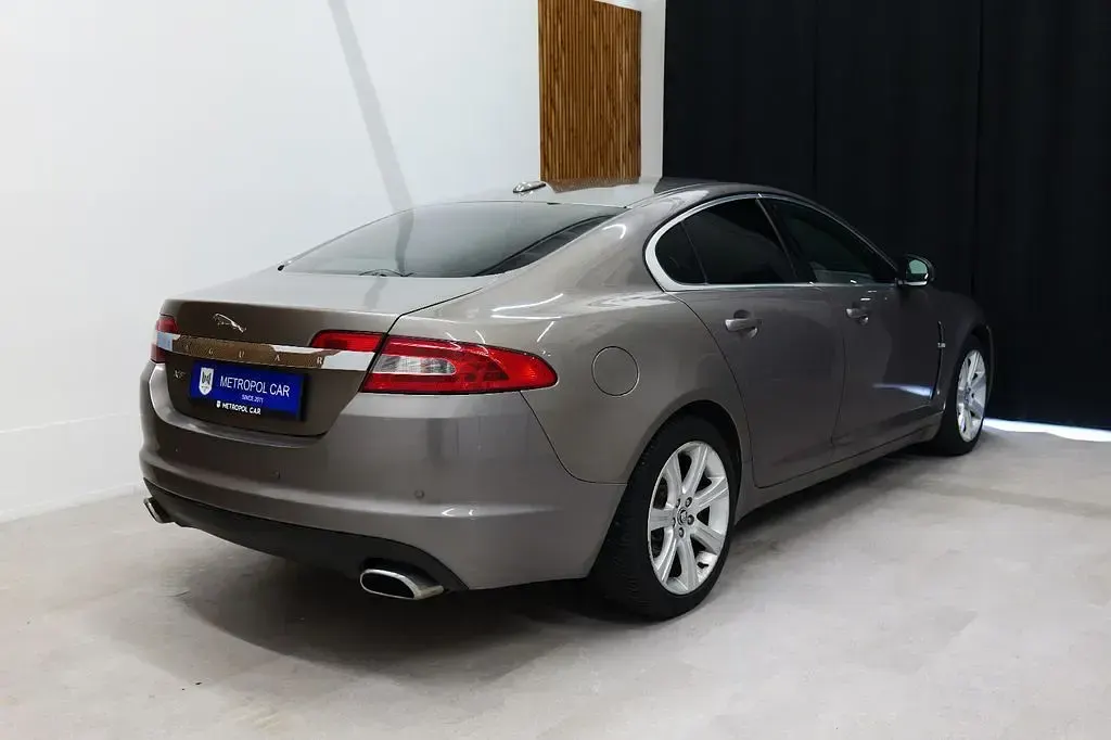 Gebraucht Jaguar XF Luxury 241 PS (177 kW) 2010 Grau Limousine