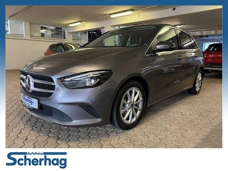 Gebraucht Mercedes B250 Progressive 224 PS (164 kW) 2020 Mountaingrau metallic (metallic) Van / Kleinbus