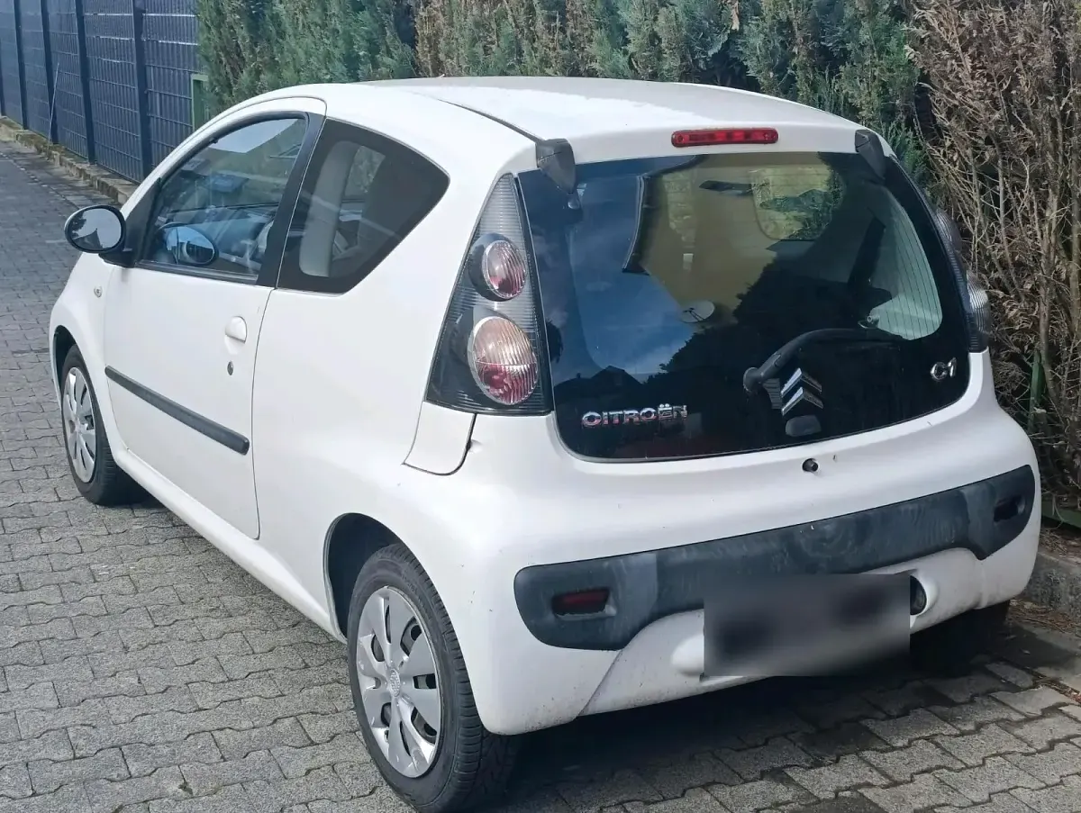 Gebraucht Citroën C1 70 PS (51 kW) 2010 Weiß Kleinwagen