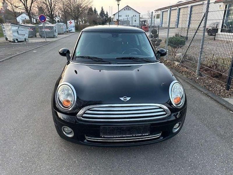 Gebraucht Mini Cooper 120 PS (88 kW) 2009 Midnight black metallic Kleinwagen