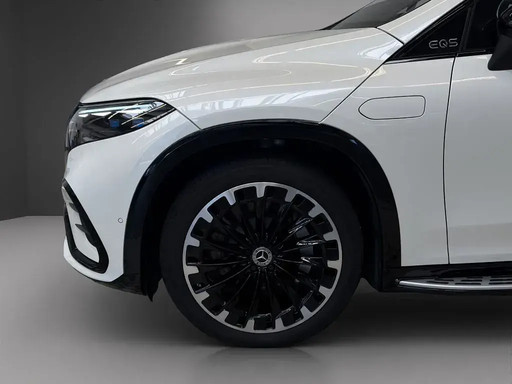 Gebraucht Mercedes EQS580 AMG 400 kW (544 PS) 2024 Weiß SUV