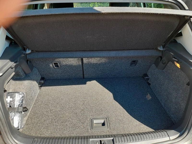 Gebraucht VW Polo 86 PS (63 kW) 2010 Grau Kleinwagen