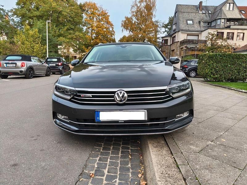Gebraucht VW Passat Highline 190 PS (139 kW) 2018 Grau Limousine