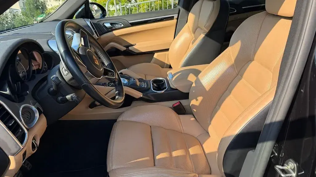 Gebraucht Porsche Cayenne S E-Hybrid 416 PS (305 kW) 2015 Schwarz SUV