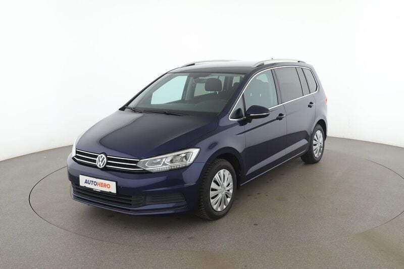 Blau Gebraucht 2018 VW Touran Comfortline Van / Kleinbus | 18.790 € (Fairer Preis) - Bild 1/4