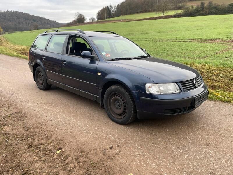Blau Gebraucht 1999 VW Passat Kombi | 7.325 € - Bild 1/4
