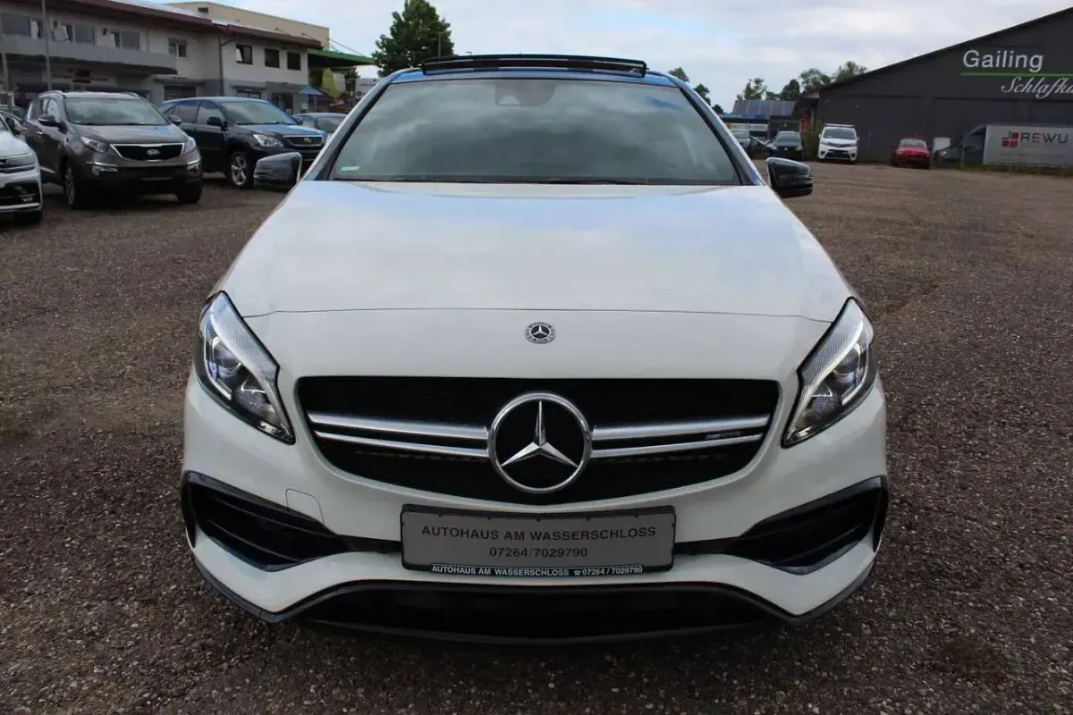Gebraucht Mercedes A45 AMG AMG 381 PS (280 kW) 2018 Calcitweiss/zirrusweiss Coupé