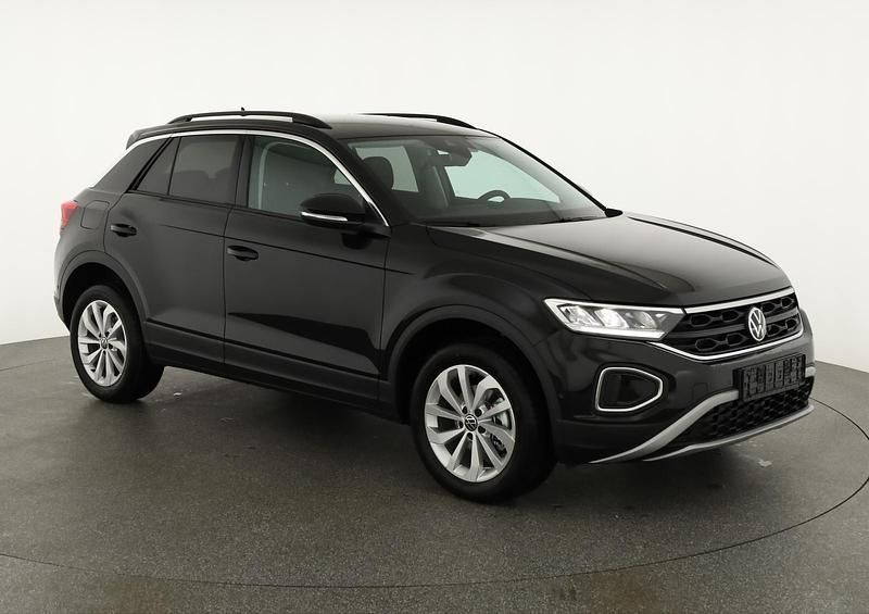 Neu VW T-Roc Life 150 PS (110 kW) 2025 Deepblack perleffekt SUV