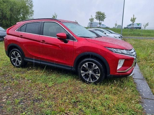 Rot Gebraucht 2020 Mitsubishi Eclipse Cross Diamant Edition SUV | 19.990 € (Guter Preis) - Bild 1/2