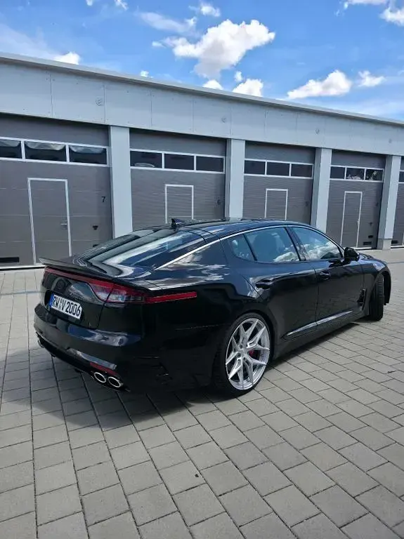 Gebraucht Kia Stinger GT 366 PS (269 kW) 2021 Schwarz Kleinwagen