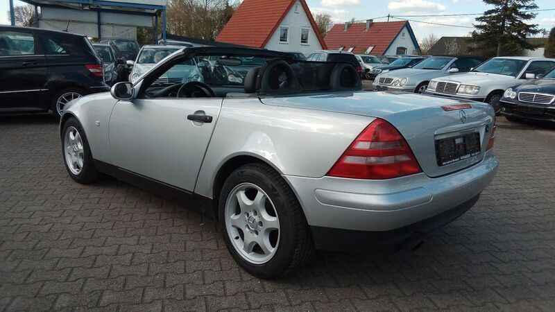 Gebraucht Mercedes SLK200 136 PS (100 kW) 1998 Silber Cabrio