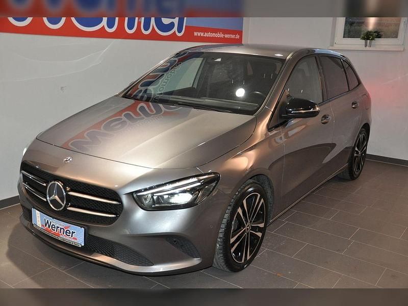 Gebraucht Mercedes B200 163 PS (119 kW) 2019 Grau Van / Kleinbus