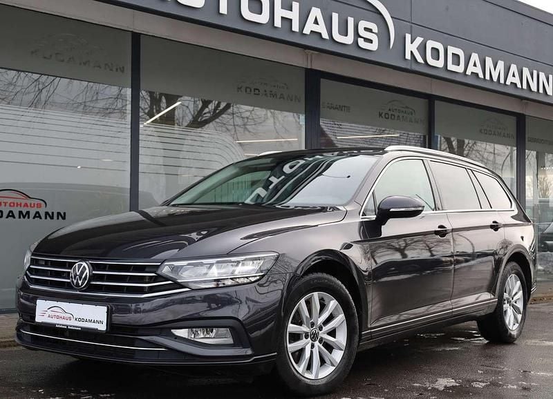 Mangangrau metallic Gebraucht 2023 VW Passat Business Kombi | 24.950 € (Fairer Preis) - Bild 1/4