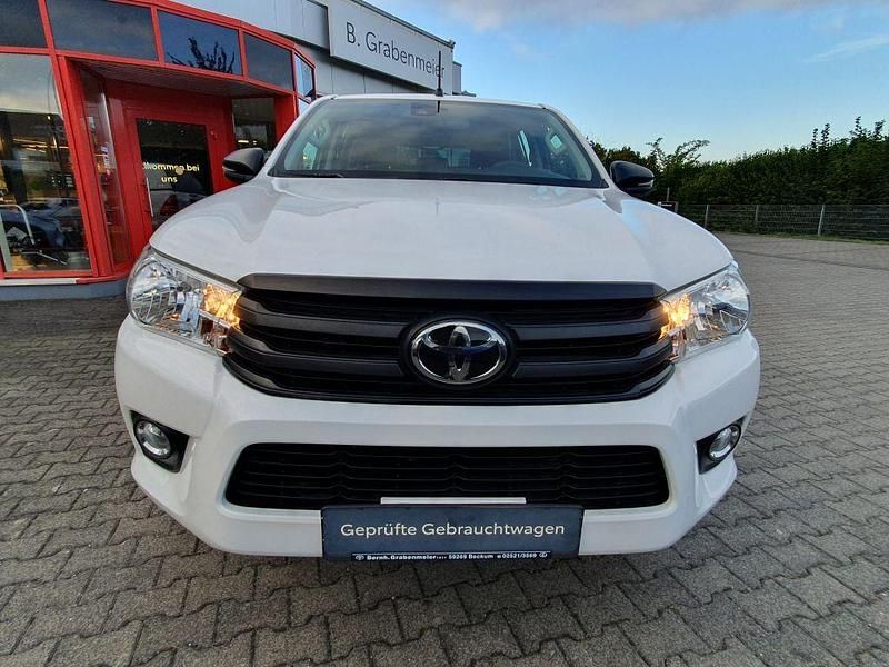 Gebraucht Toyota HiLux Style 150 PS (110 kW) 2020 Weiß Abholung