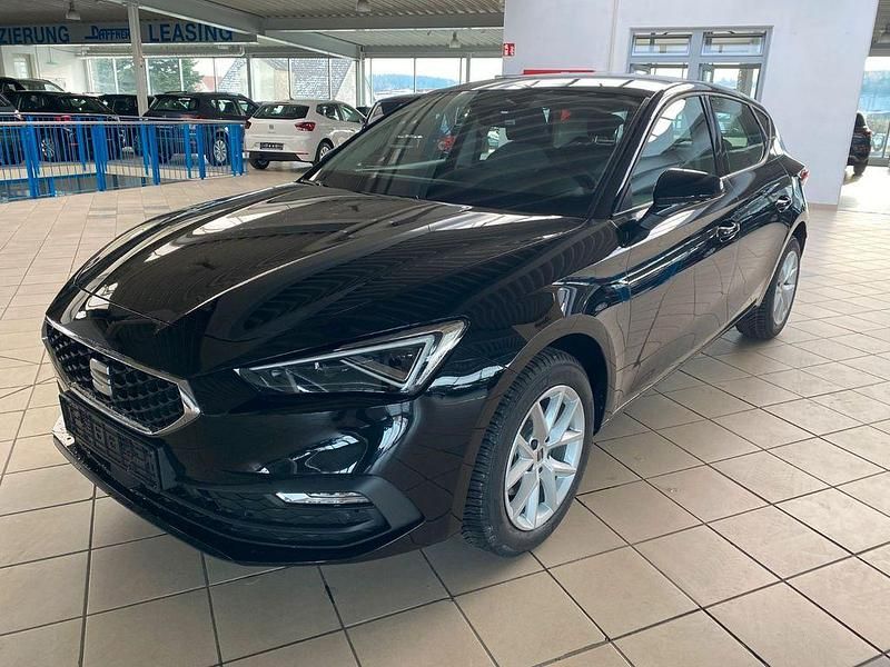 Gebraucht Seat Leon Style 116 PS (85 kW) 2025 Schwarz Limousine