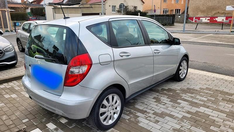 Gebraucht Mercedes A160 2009 Silber Kleinwagen