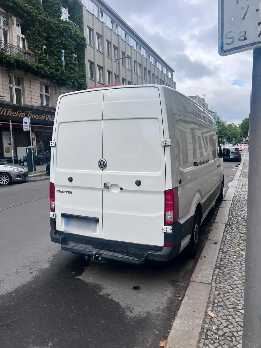 Gebraucht VW Crafter 103 PS (75 kW) 2023 Weiß Van