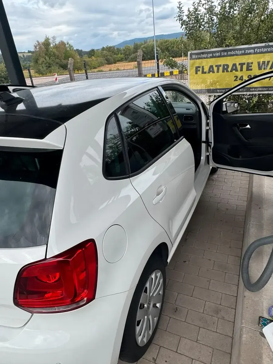 Gebraucht VW Polo 60 PS (44 kW) 2010 Weiß Kleinwagen