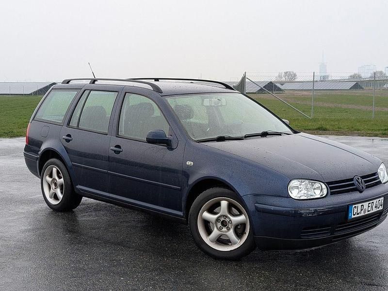 Second-hand VW Golf IV 110 CP (80 kW) 2002 Albastru Break