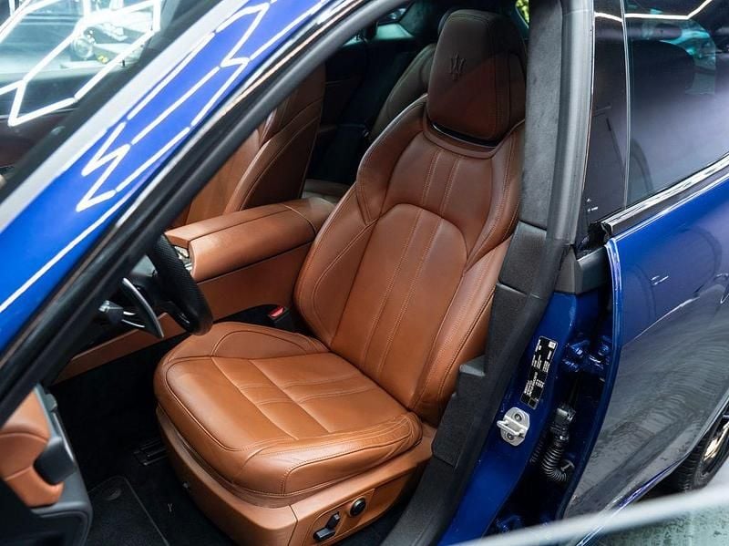 Gebraucht Maserati Levante 430 PS (316 kW) 2019 Blau SUV