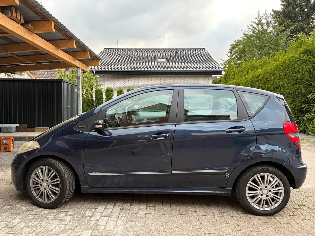 Gebraucht Mercedes A170 Avantgarde 116 PS (85 kW) 2006 Blau Limousine
