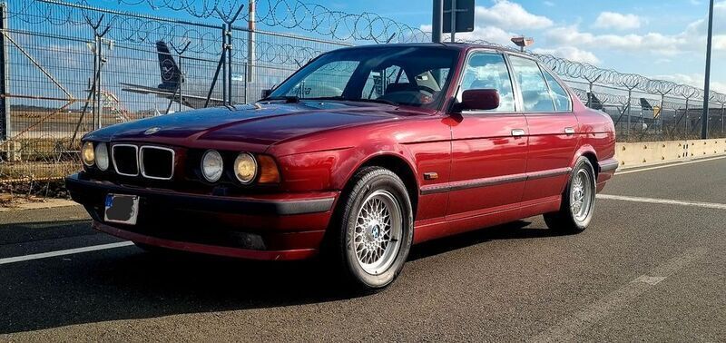 Rot Gebraucht 1996 BMW 530 Limousine | 13.999 € - Bild 1/4