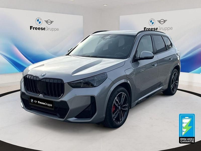 Neu BMW X1 Luxury Line 245 PS (180 kW) 2026 Grau SUV