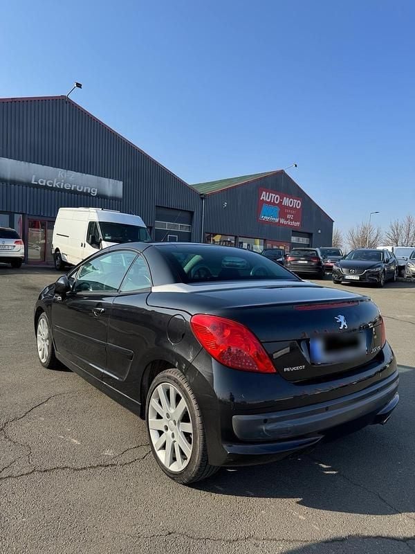 Gebraucht Peugeot 207 CC 120 PS (88 kW) 2009 Schwarz Cabrio