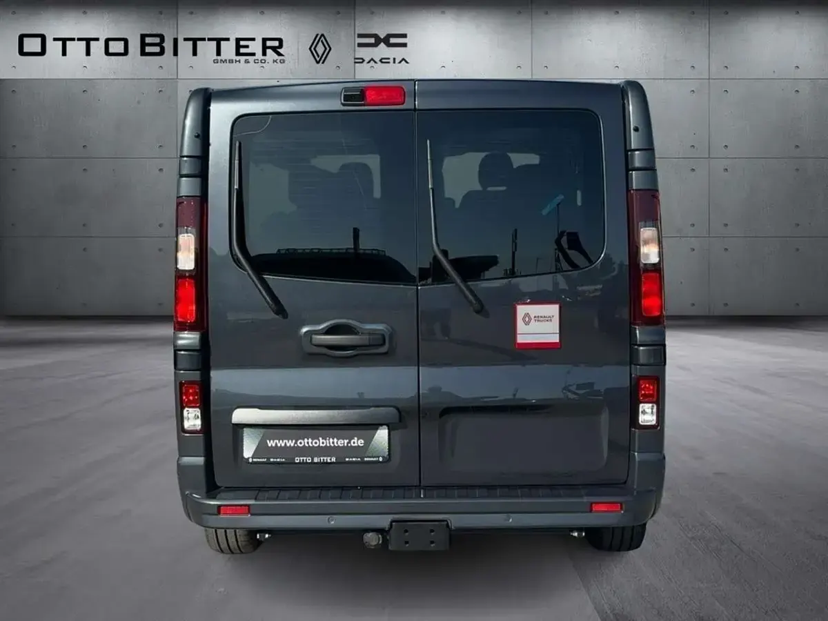 Neu Renault Trafic 170 PS (125 kW) 2026 Highlandgrau Van / Kleinbus