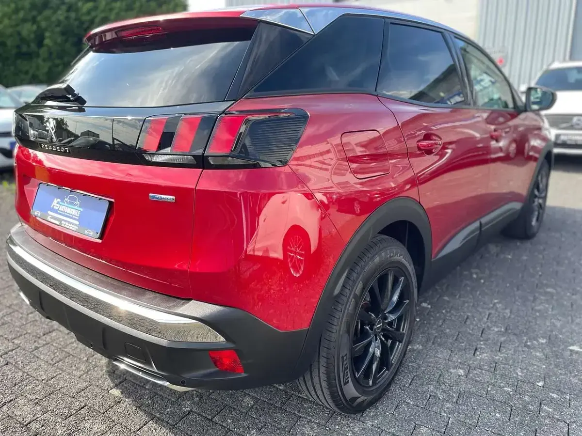Gebraucht Peugeot 3008 Active 131 PS (96 kW) 2017 Lackierung ultimaterot/metal SUV