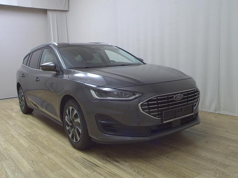 Gebraucht Ford Focus Titanium 125 PS (91 kW) 2023 Grau Limousine