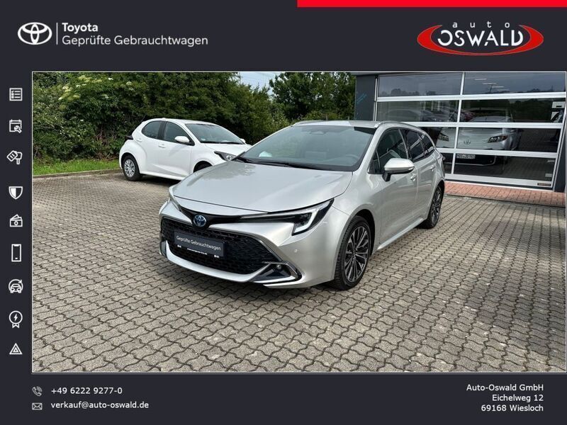 Silber Gebraucht 2024 Toyota Corolla Team Limousine | 27.780 € (Fairer Preis) - Bild 1/4