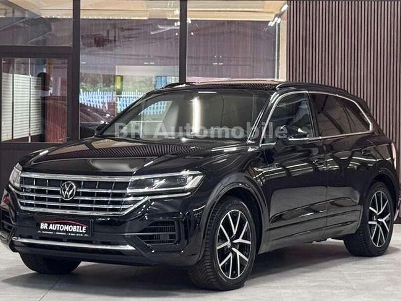 Gebraucht VW Touareg R-line 340 PS (250 kW) 2022 Deep black perleffekt SUV